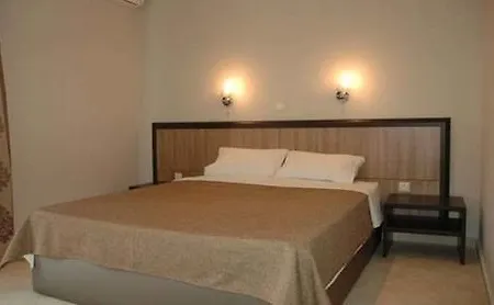 Sarti Plaza Hotel