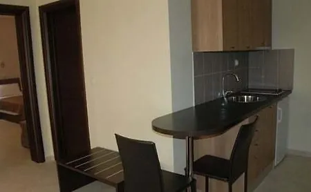 Sarti Plaza Hotel 2*